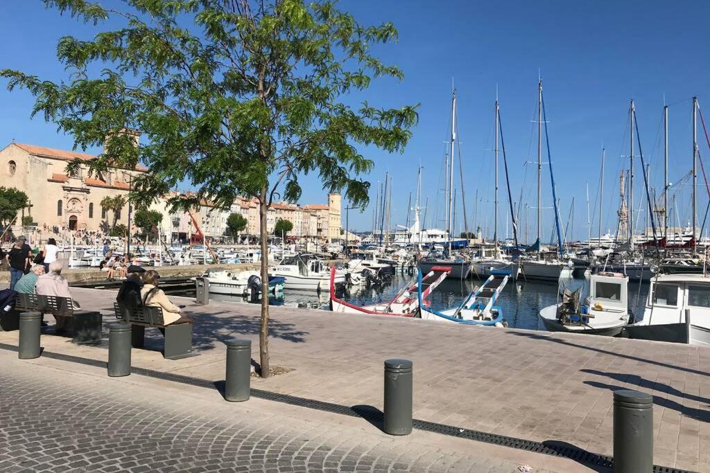 Appartement Typique Dans Le Centre Historique 47M2 La Ciotat Buitenkant foto